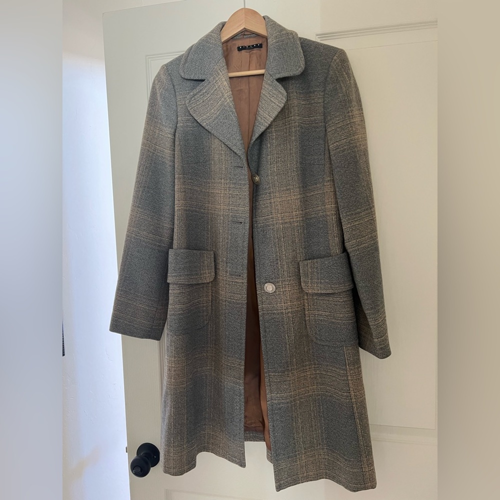 Sisley Gray Plaid Wool Coat | Tailored Long Coat | Classic Minimal
